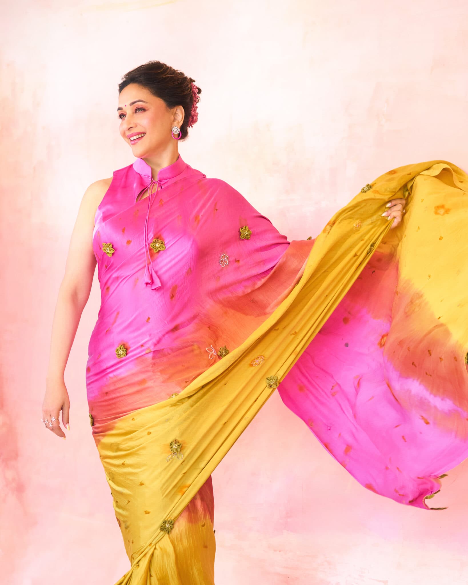 Madhuri_dixit_SewMuchBetter_Saree